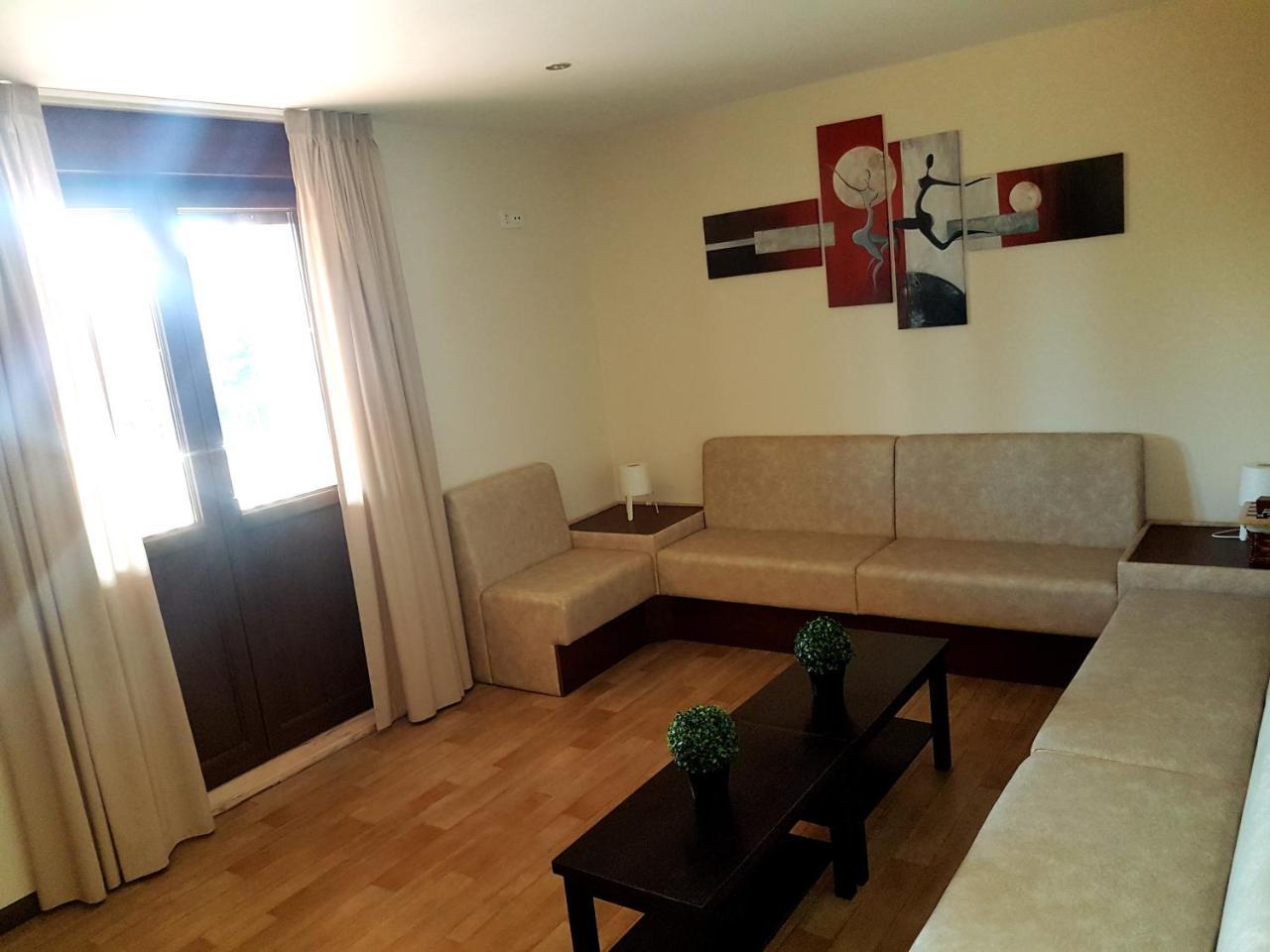 Complejo O Pineiral A Fonsagrada Hotel Kültér fotó