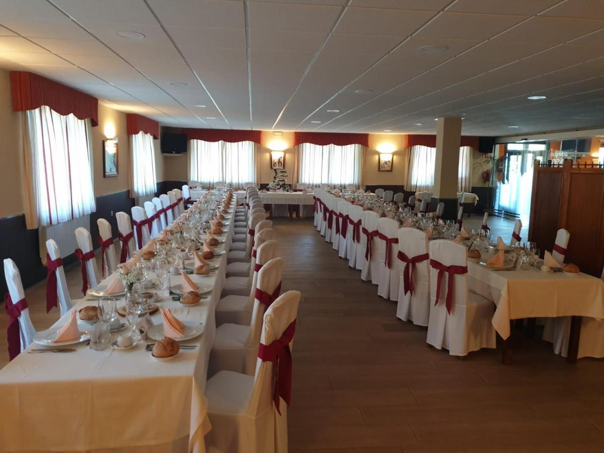 Complejo O Pineiral A Fonsagrada Hotel Kültér fotó