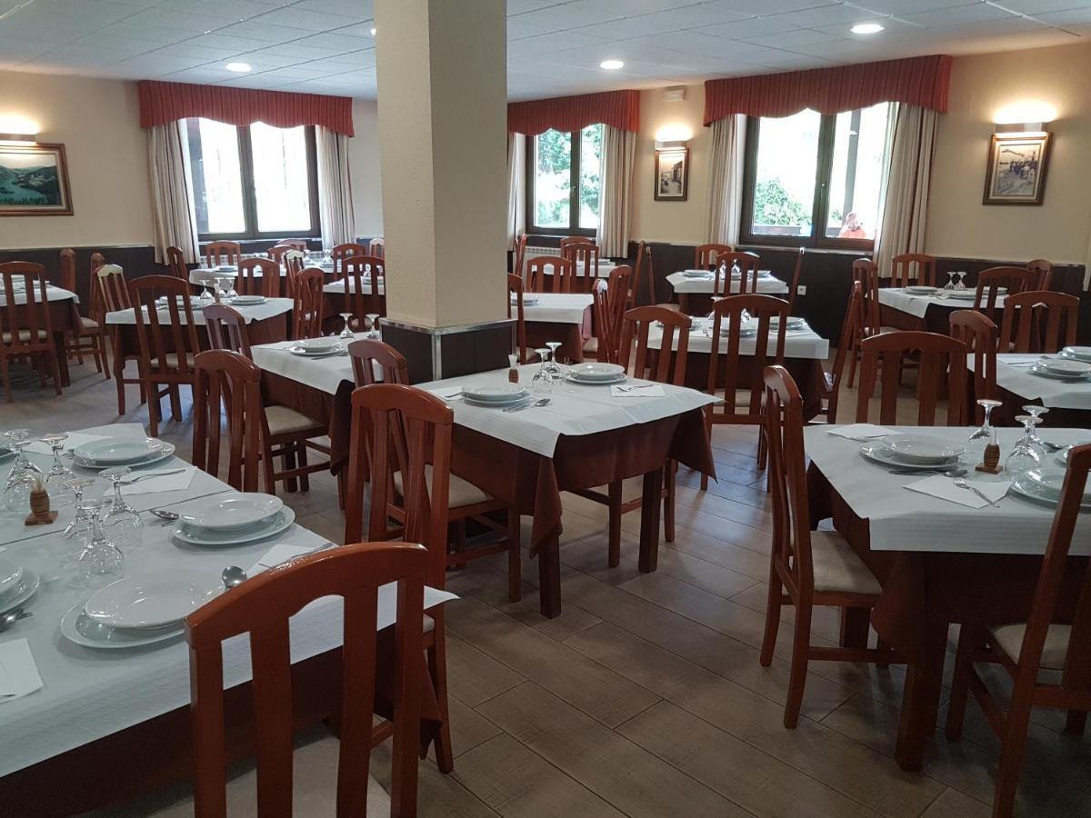 Complejo O Pineiral A Fonsagrada Hotel Kültér fotó